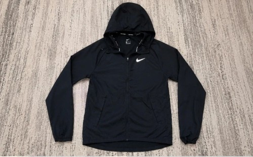 Nike miller windbreaker size