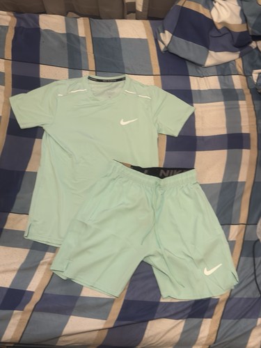 Nike dri fit - in, medium